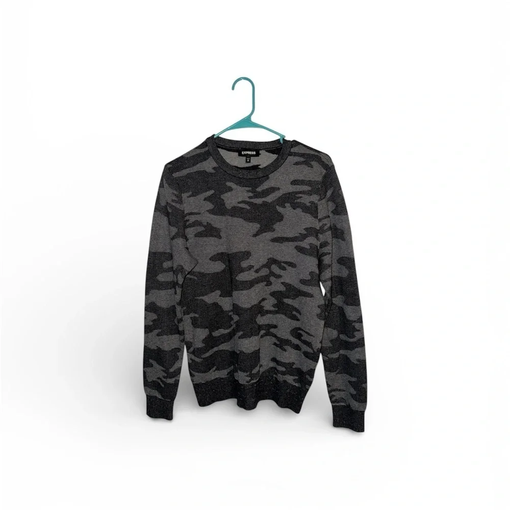 Express Men's Camouflage Sweater - Gray